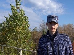 Росгвардеец пришел на помощь упавшему с моста пенсионеру-велосипедисту