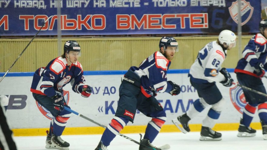 Саратовский Кристалл уверенно обыграл Буран в домашнем матче ВХЛ