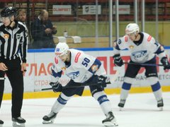 Саратовский Кристалл уверенно обыграл Буран в домашнем матче ВХЛ