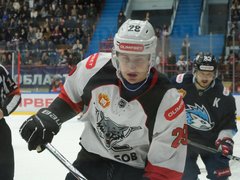 Саратовский Кристалл вырвал победу у Тамбова на домашнем льду