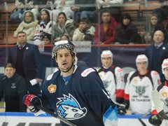 Саратовский Кристалл вырвал победу у Тамбова на домашнем льду