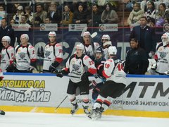 Саратовский Кристалл вырвал победу у Тамбова на домашнем льду