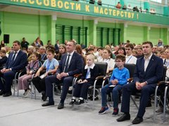 Гроссмейстера Карякина впечатлил масштаб детского шахматного турнира в Саратовской области
