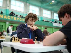 Гроссмейстера Карякина впечатлил масштаб детского шахматного турнира в Саратовской области