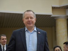 Ремонт дорог, переселение из аварийных домов, поддержка СВО: утверждены поправки в бюджет Саратовской области