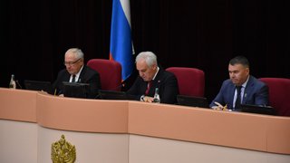 Ремонт дорог, переселение из аварийных домов, поддержка СВО: утверждены поправки в бюджет Саратовской области