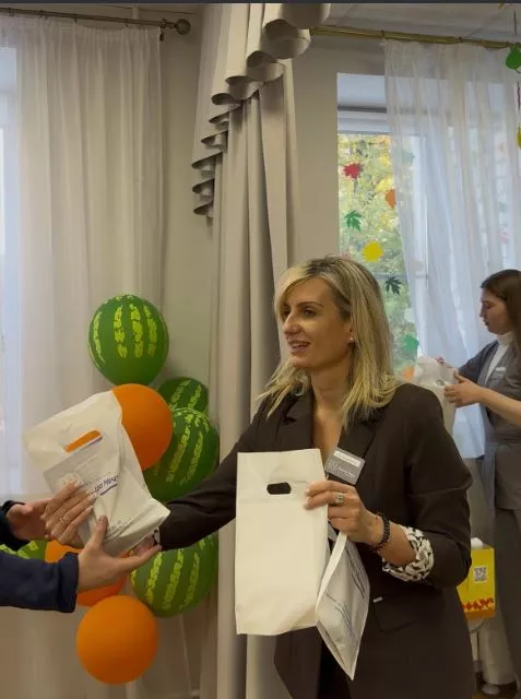 Команда Мечты передала акустическую систему центру Возвращение в Саратове