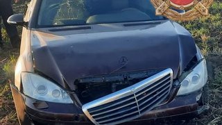 На саратовской трассе женщина пострадала в слетевшем с дороги Mercedes