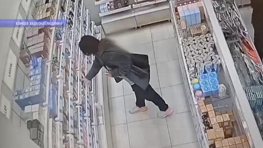 В Саратове женщина украла туалетную воду, технику и одежду на 153 тысячи рублей