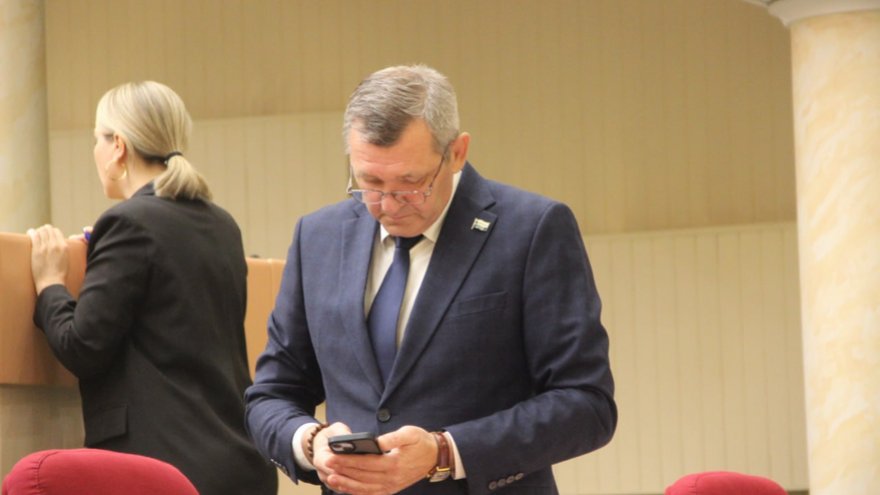 В Саратове выделены миллионы на уличное освещение, электротранспорт и зарплату бюджетникам