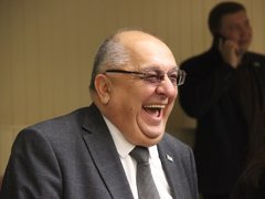 В Саратове выделены миллионы на уличное освещение, электротранспорт и зарплату бюджетникам