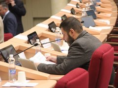 В Саратове выделены миллионы на уличное освещение, электротранспорт и зарплату бюджетникам