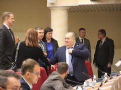 В Саратове выделены миллионы на уличное освещение, электротранспорт и зарплату бюджетникам