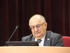 В Саратове выделены миллионы на уличное освещение, электротранспорт и зарплату бюджетникам
