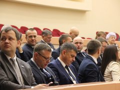 В Саратове выделены миллионы на уличное освещение, электротранспорт и зарплату бюджетникам