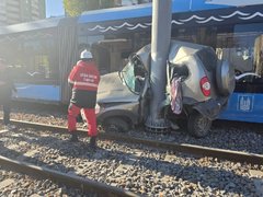 В Саратове в автокатастрофе с трамваем погиб мужчина